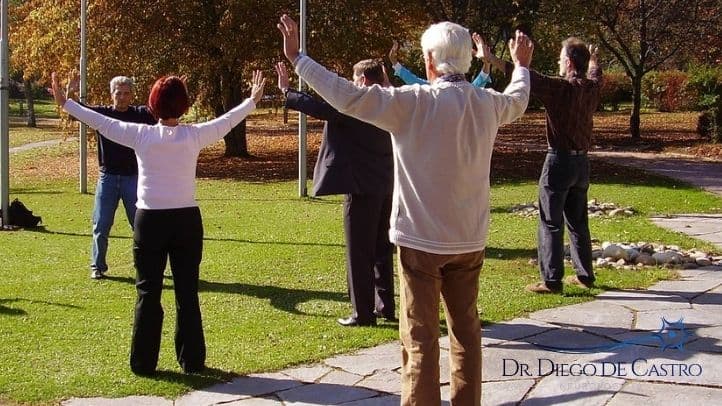 Exercícios Físicos na Doença de Parkinson Exercícios Físicos na Doença de Parkinson